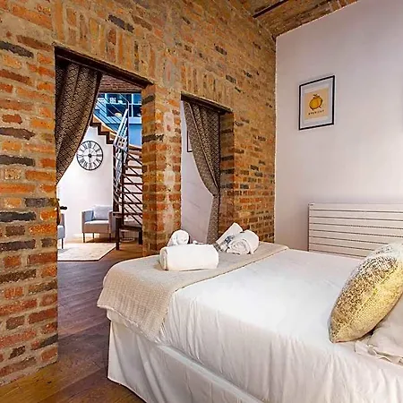 Bright Triplex - 4br10p - Moulin Rouge 3* Párizs