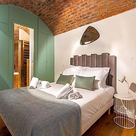 Bright Triplex - 4br10p - Moulin Rouge 3*