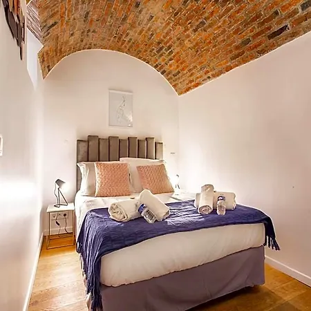 Hotel Bright Triplex - 4br10p - Moulin Rouge 3*